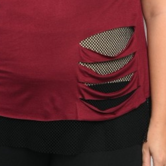 +sz Distressed tee w/mesh - Picture 3 of 4